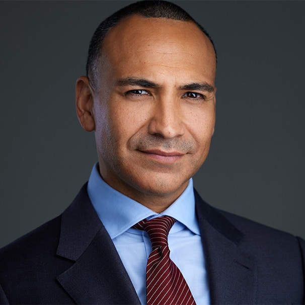 Salomon Zavala, abogado VAWA, Zavala Law Group